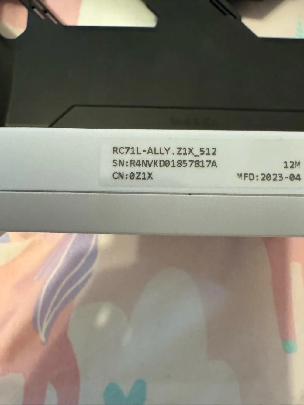 ROG Ally 7’ 120Hz FHD 1080p Gaming handheld AMD Ryzen Z1 extreme Processor 512GB